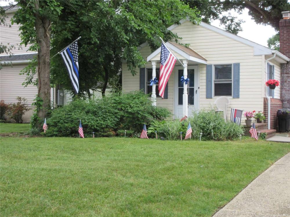 Currently Displayed Property Photo